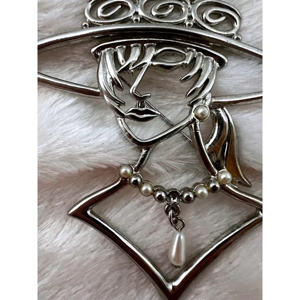 N/A vintage figural